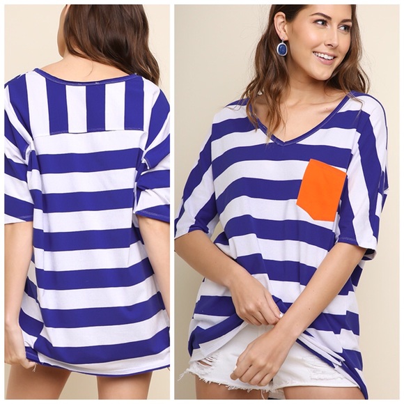 Umgee Tops - NWT! Umgee Oversized Comfy Pocket Tee w/frayed hem